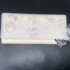 NWT Loungefly Alice in Wonderland Wallet